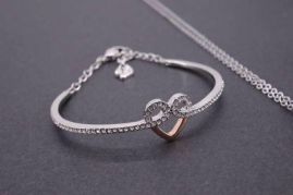 Picture of Swarovski Bracelet _SKUSwarovskiBracelet06cly7214551